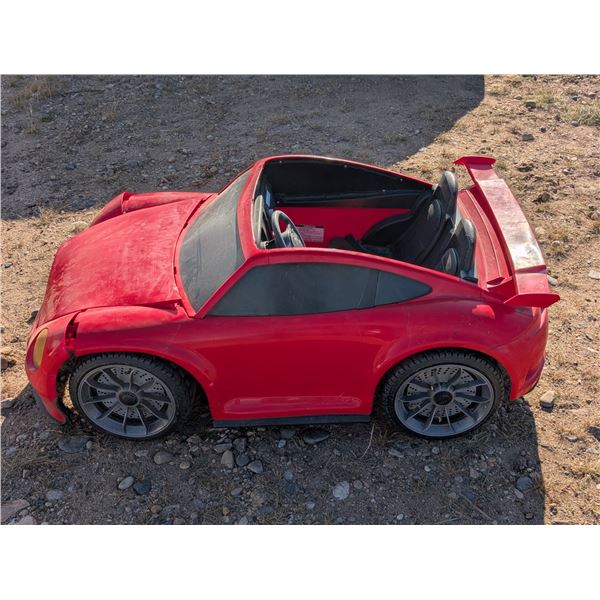 Children's Electric Toy Vehicle (Race Car Design, Not Tested)