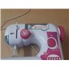 Image 2 : Singer Toy Sewing Machine.