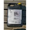 Image 2 : Antifreeze 1-gallon (3.785 L) container of Cat® ELC (Extended Life Coolant)