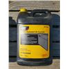 Image 1 : Antifreeze 1-gallon (3.785 L) container of Cat® ELC (Extended Life Coolant)