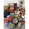 Image 1 : LOT OF ANTIQUE AND VINTAGE TINS
