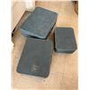Image 2 : VINTAGE SUITCASES