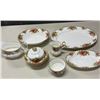 Image 1 : Old Country Rose Royal Albert Plater & Bowl Dinner Set