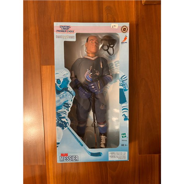 1999 Mark Messier Starting Line-Up Figurine