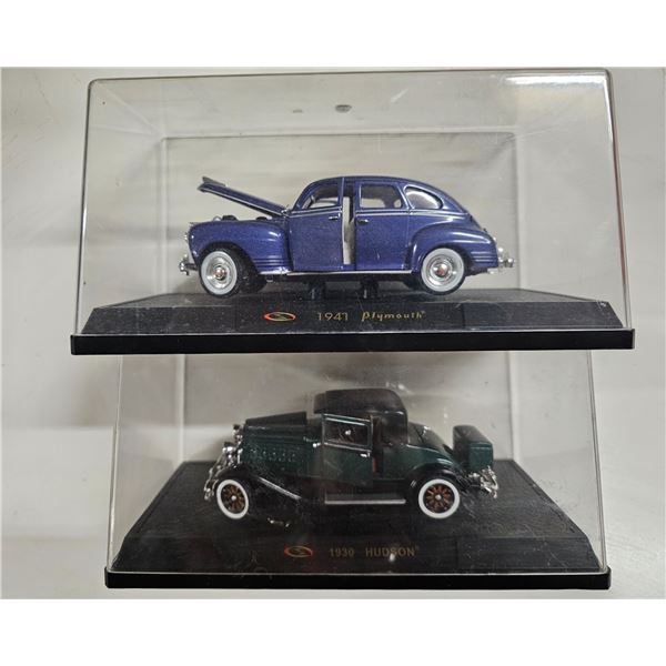 1930 Hudson and 1941 Plymouth 1:32 Scale Collectable Model Cars