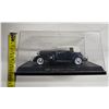Image 2 : 1933 Cadillac Fleetwood and 1935 Auburn 851 1:32 Scale Collectable Model Car