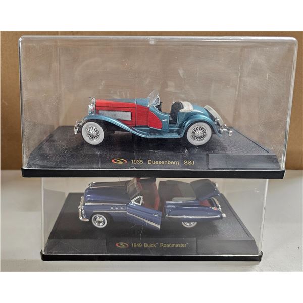 1935 Duesenberg SSJ and 1949 Buick Roadmaster 1:32 Scale Collectable Model Car