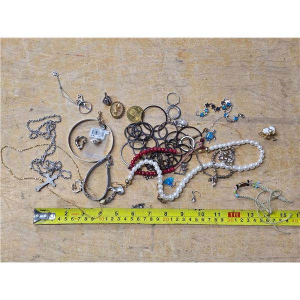 Lot of various jewelry