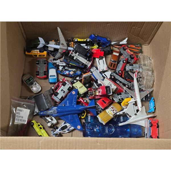 Lot of misc diecast vehicles