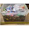 Image 1 : Bin of legos