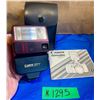 Image 2 : Canon Speedlite 277T camera flash with case and manual - vintage - tested - working