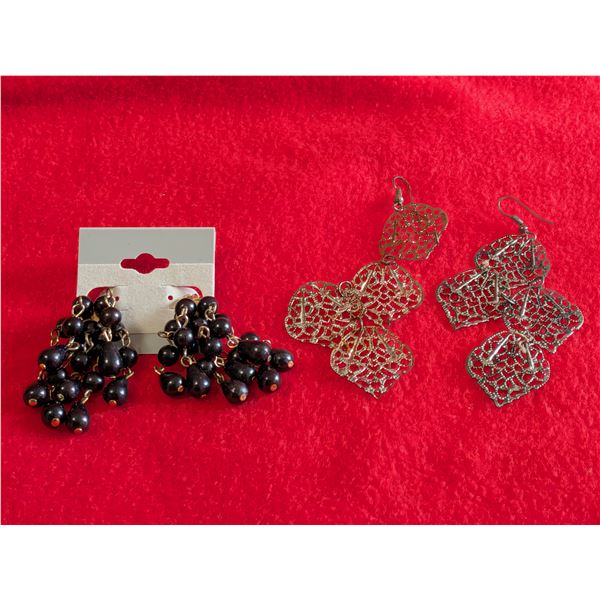 VINTAGE 1950'S BLACK BEADED CLIP-ON & SILVER LACE EARRINGS