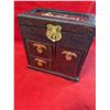 Image 1 : JEWELRY BOX