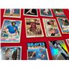 Image 5 : VINTAGE Baseball cards (20)