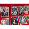 Image 7 : VINTAGE Baseball cards (20)