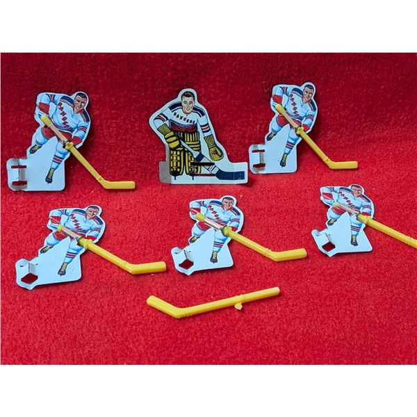 VINTAGE NY RANGERS metal table top hockey player figures