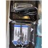 Image 2 : 2 MENS TRIMMERS - WAHL AND GILLET