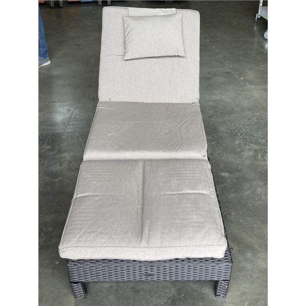 BRAND NEW PATIO FLARE 'LAURA' BROWN SUN LOUNGER, WITH CUSHION AND NECK PILLOW, ADJUSTABLE, RETAIL $4