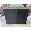 Image 1 : PAIR OF VINTAGE LEAK BOOKSHELF SPEAKERS - WORKING