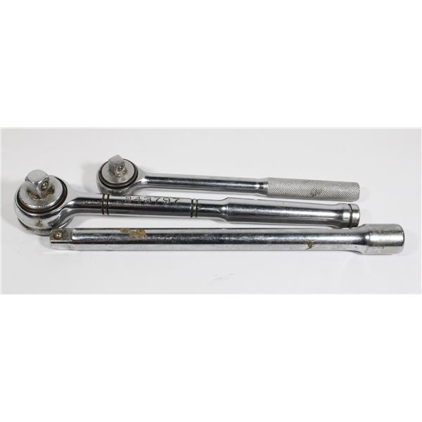 1/2" DRIVE RATCHET AND EXTENSION SOLD WITH