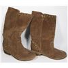 Image 1 : NEW BROWN SUEDE LIKE BOOTS SIZE 8