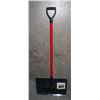 Image 1 : SHARK SNOW SHOVEL