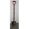 Image 1 : TROY BUILT D HANDLE SPADE SHOVEL