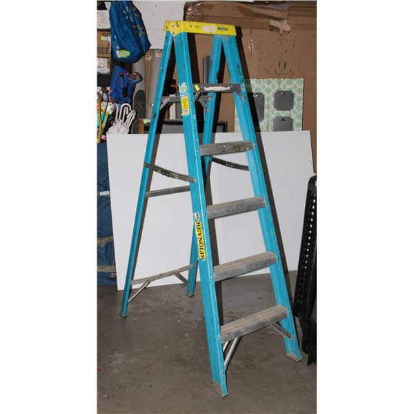 REYNOLDS 6' GRADE 1 LADDER