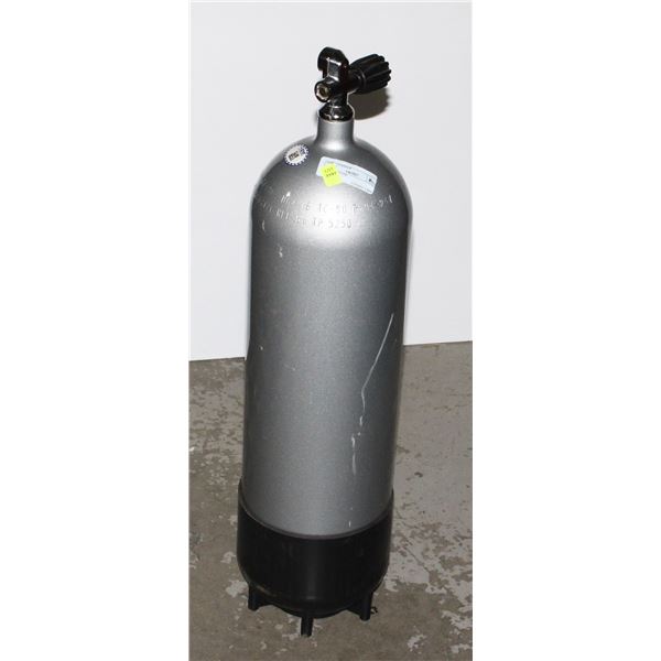 OXYGEN TANK