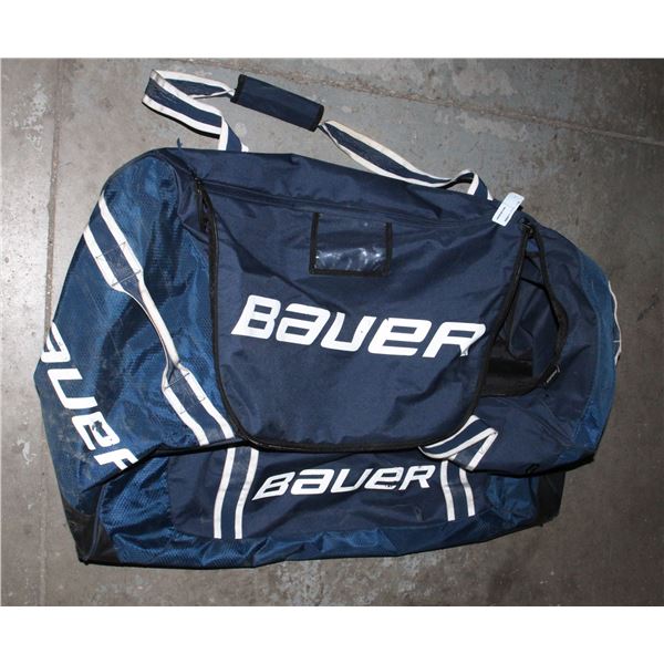 BAUER 650 WHEELED HOCKEY BAG USED