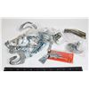 Image 1 : LOT OF ASSORTED CLAMPS AND BRACKETS