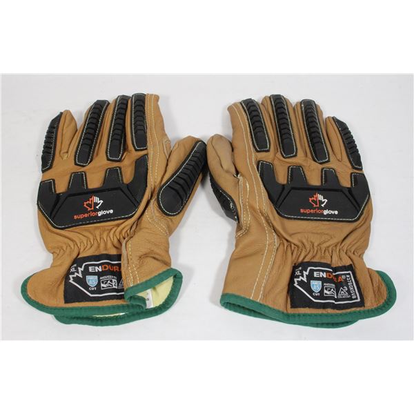 NEAR NEW SIZE X-LARGE SUPERIOR GLOVE
