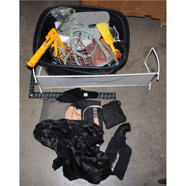 TOTE OF MISC ITEMS INCLUDING HOSE NOZZLE AND