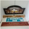Image 1 : Lot of 3 Signs + 1 Pool Cue Holder