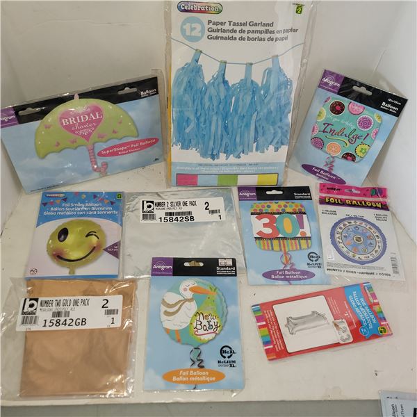 Lot of 10 Holiday Balloons Decorations - On Choice