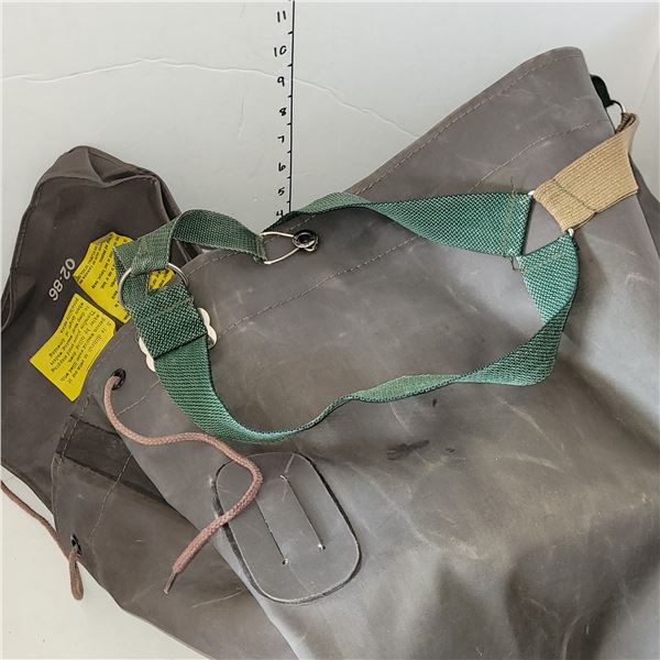 Conquest Insulated Mens Waders - Size Large, Size 9