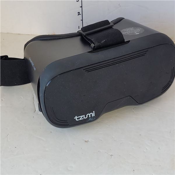 VR Dream 360 Virtual Reality Headset - Untested (wouldn't even know how to test this! haha)