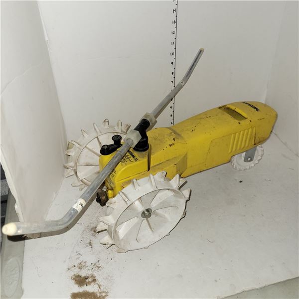 Metal Nelson Rain Train Lawn Sprinkler w/ 3 Wands