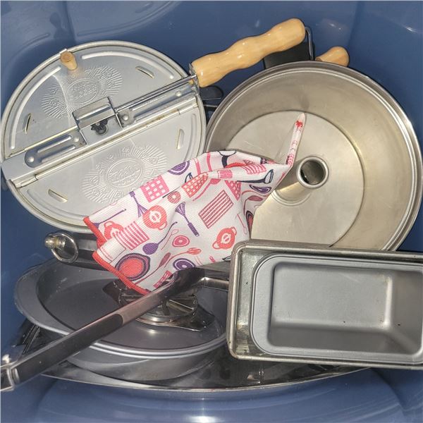 Estate Kitchen Lot, incl Knife Sharpener, Baking Pans and Stovetop Popcorn Popper