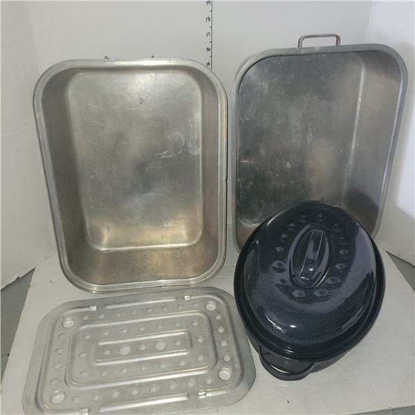 Roasting Pan and Vintage Ever-Wear Pan