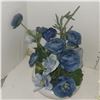 Image 4 : Lot of Artificial Flowers