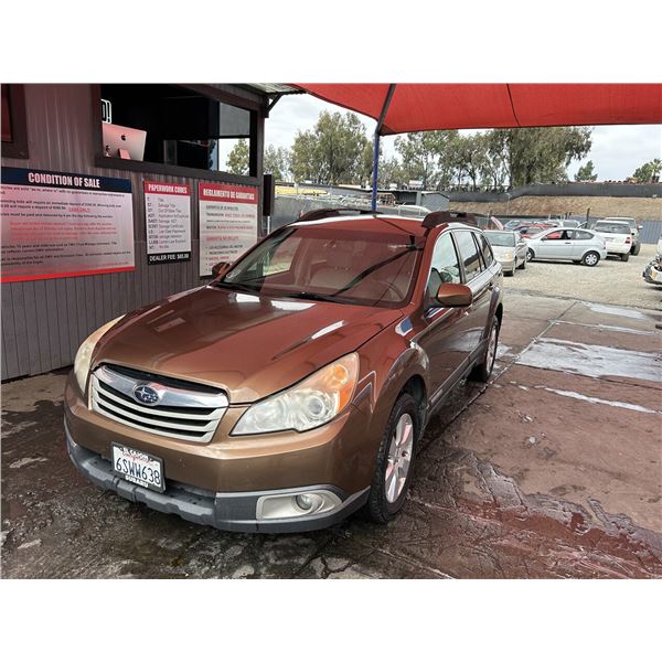 2011 SUBARU OUTBACK