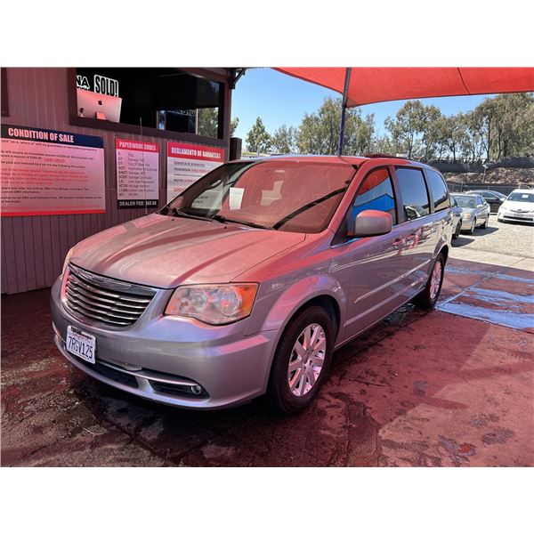 2014 CHRYSLER TOWN AND COUNTRY