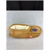 Image 2 : New/Unused Beaded Moccasins Lined