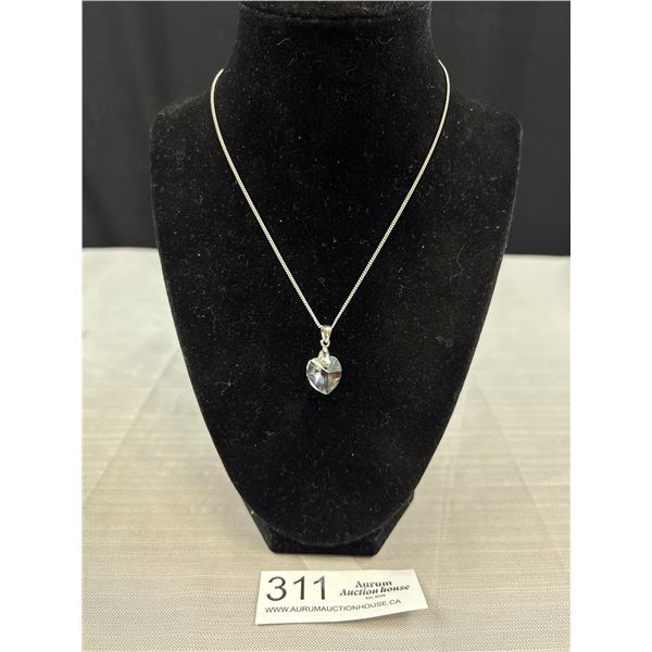 Marked 18kt G.E. White Gold Faceted Stone Necklace Very Lovely On!