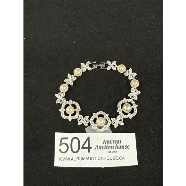Beautiful Silver Plated w/ Cultured Freshwater Pearls + Rhinestones Bracelet