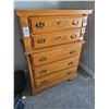 Image 1 : Chest of drawers C