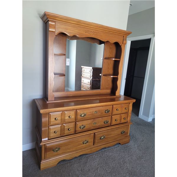 Dressing Table & Mirror C