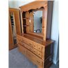 Image 2 : Dressing Table & Mirror C