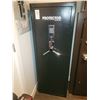 Image 1 : Protector Gun Safe C